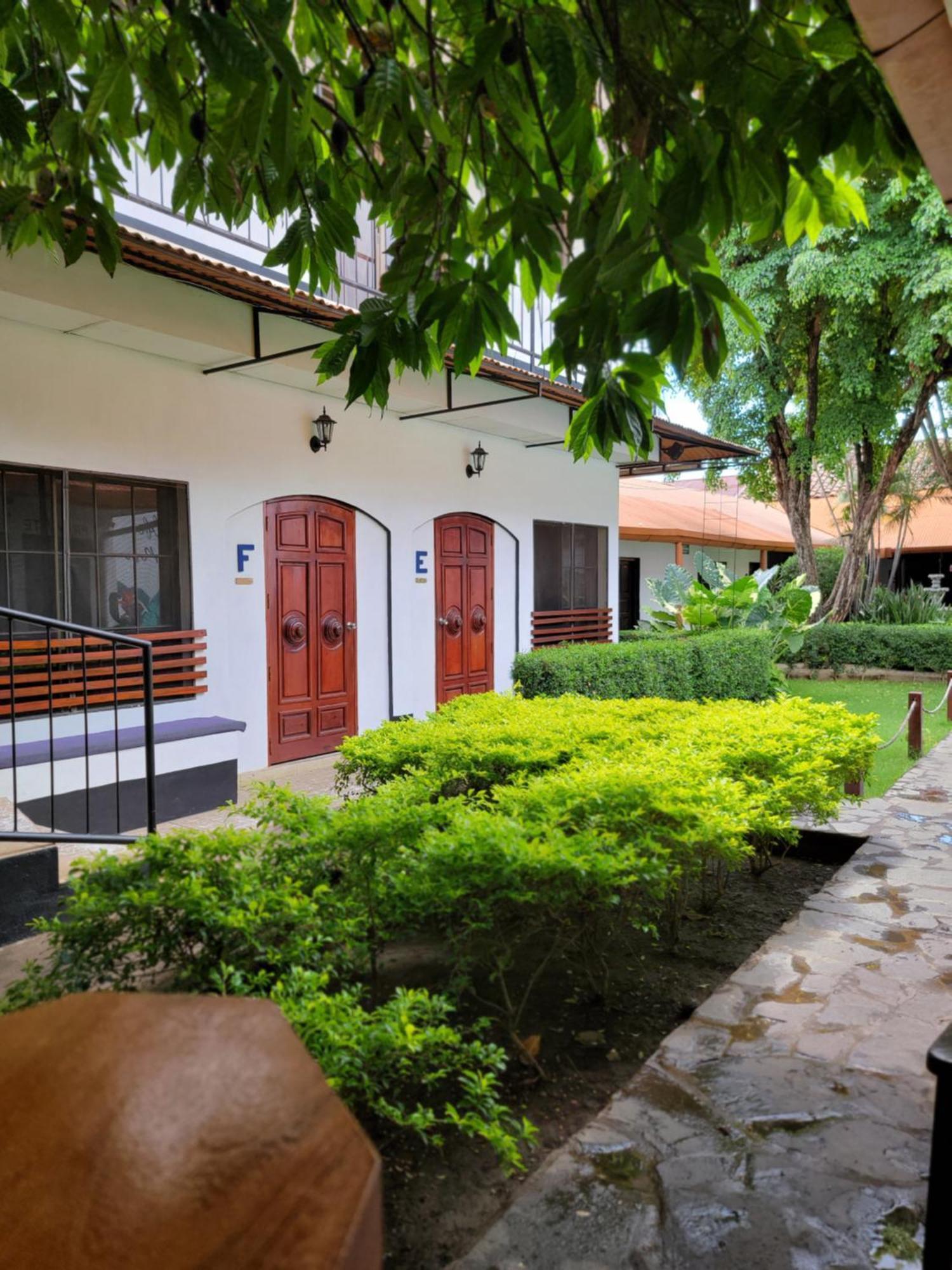 Poco A Poco Hostel León المظهر الخارجي الصورة
