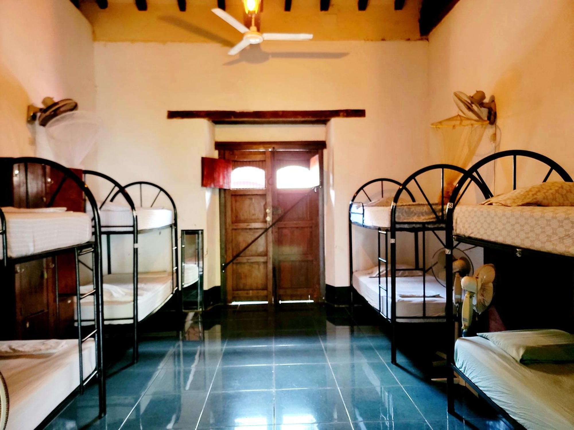 Poco A Poco Hostel León المظهر الخارجي الصورة